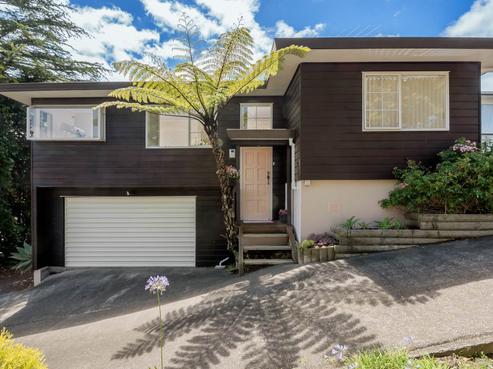 2/67 Totaravale Drive, Totara Vale