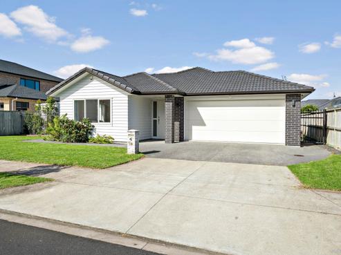 4 Iwinuku Crescent, Wattle Downs