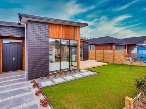 32 Leebank Crescent, Riverhead