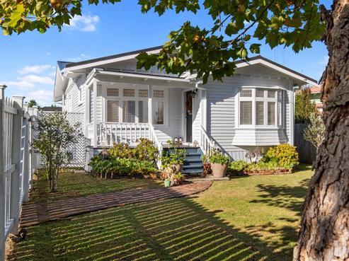 55A Aramoana Avenue, Devonport