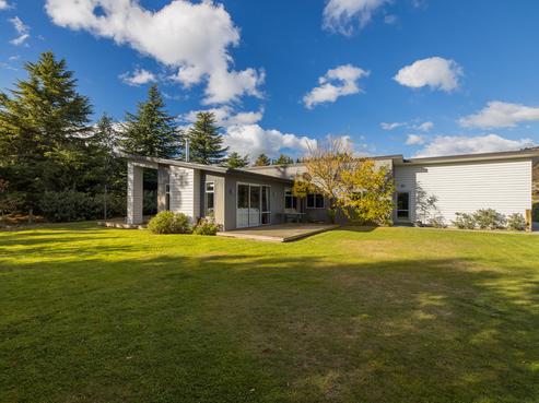 19 Bevan Place, Wanaka