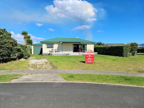 112 Titoki Place, Matarangi