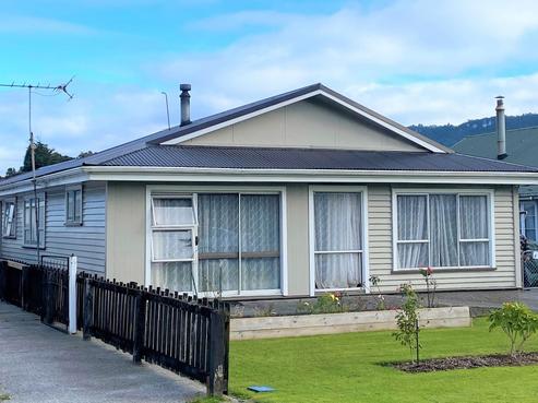 66 Somerled Avenue, Dunollie