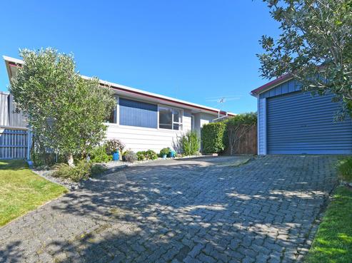 2 Wisteria Grove, Maungaraki