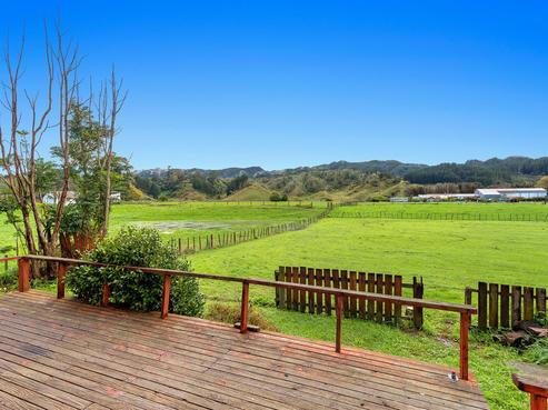 8B Hughes Place, Taneatua