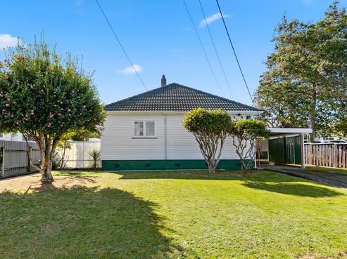 3 Brown Grove, Fairfield