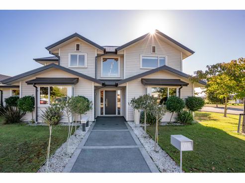 120 Pegasus Boulevard, Pegasus