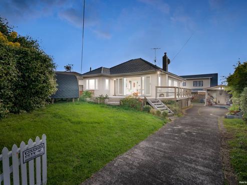 49 Waimumu Road, Massey