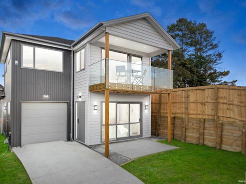 38 Baumea Rise, Massey