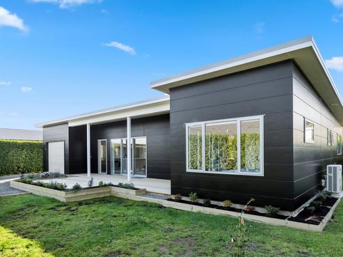 14 Tuscan Lane, Martinborough