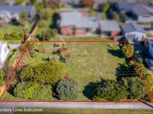 16 Mahupuku Street, Greytown