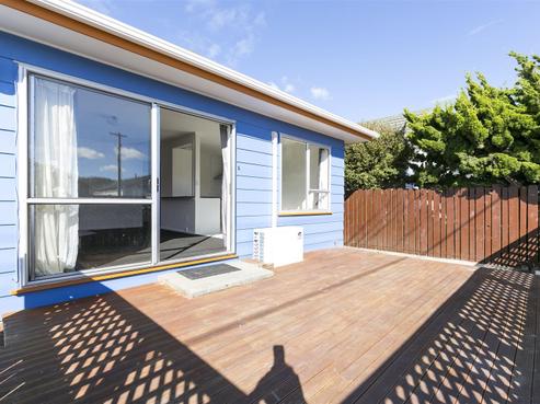 18 Plunket Avenue, Petone
