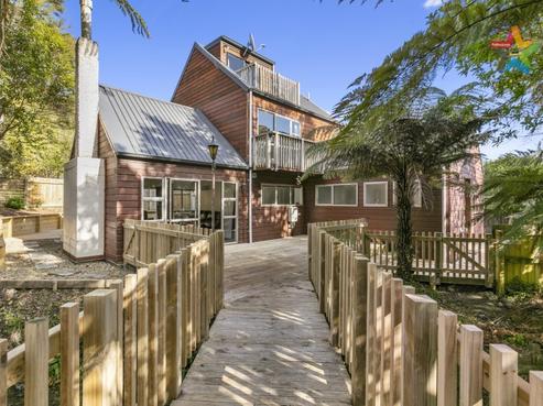 105 Kamahi Street, Stokes Valley