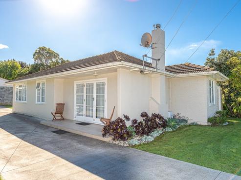 33 Manuka Street, Castlecliff