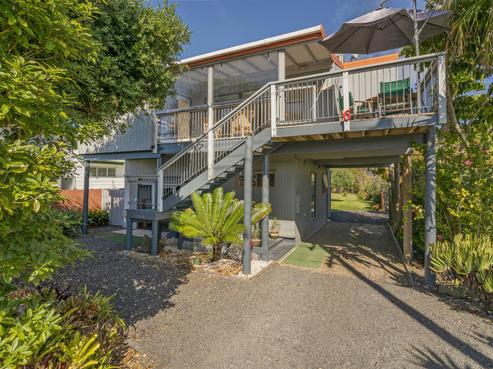 6 Captain Cook Road, Cooks Beach
