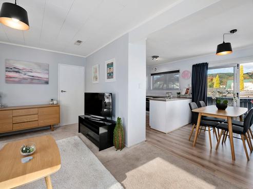 8/11 John Street, Trentham