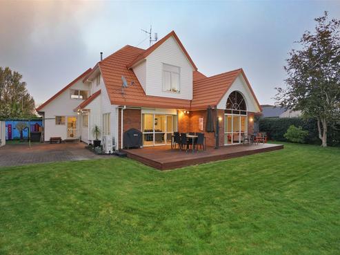 11 Longwood Place, Harrowfield