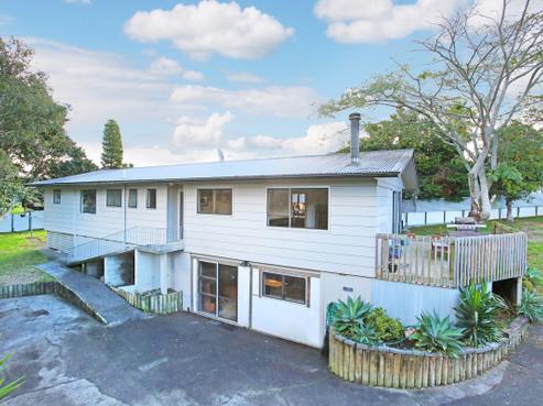 18 Willowbrook, Pukekohe