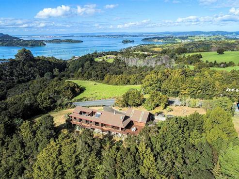 100 Te Rongo Road, Parua Bay
