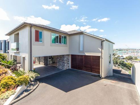 64 Compass Point Way, Half Moon Bay
