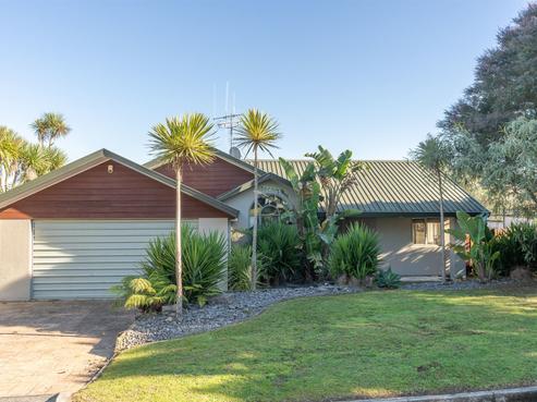 44 Ayrshire Drive, Grandview Heights