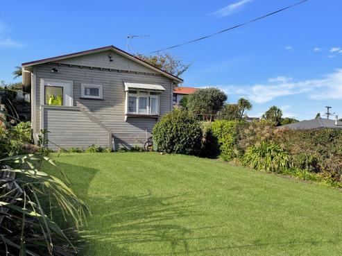 15 Calvert Road, Moturoa