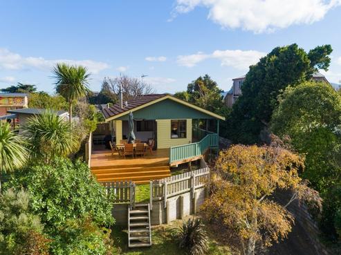 11 Clunie Avenue, Raumati South