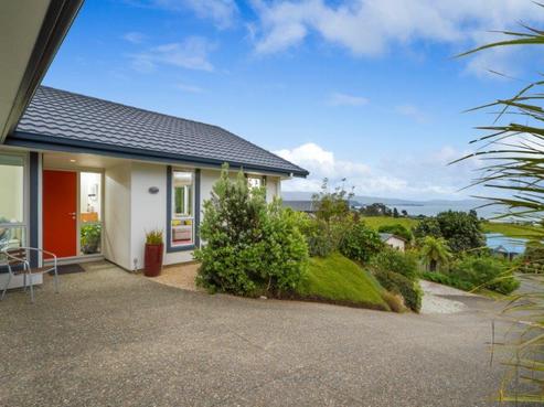 2 Kowhatu Grove, Pohara