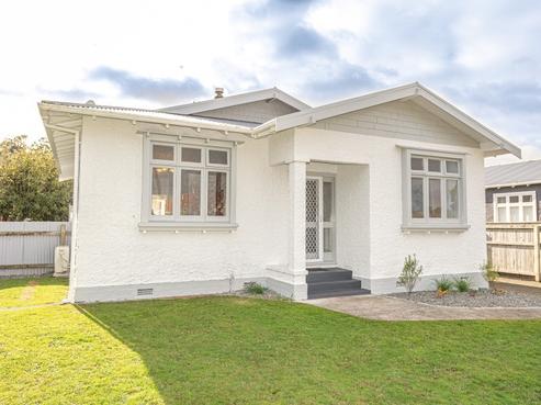 128 Grey Street, Springvale