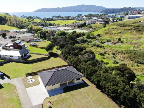 6 Meenas Place, Cable Bay