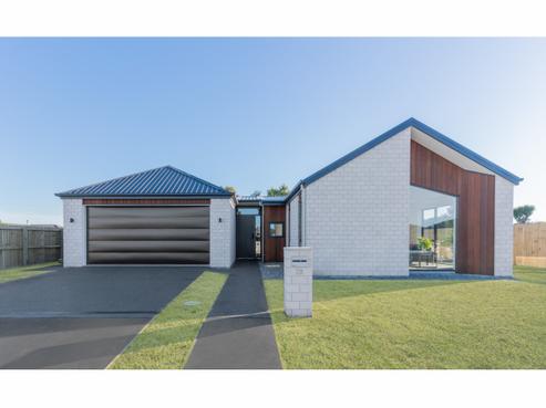 28 Lewis Crescent, Rolleston