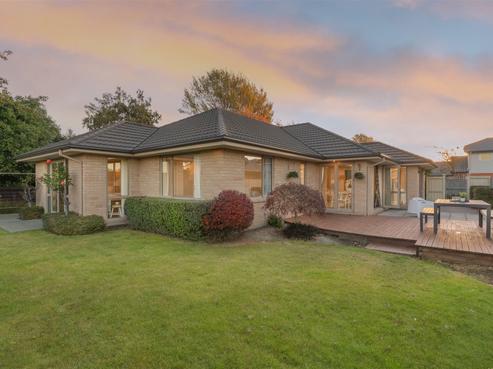 51 Eaglesome Avenue, Aidanfield