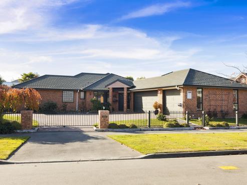 12 Ashton Mews, Casebrook