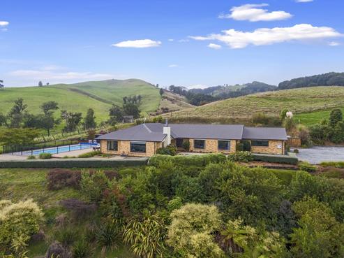82 Tirohanga Road, Rotoorangi