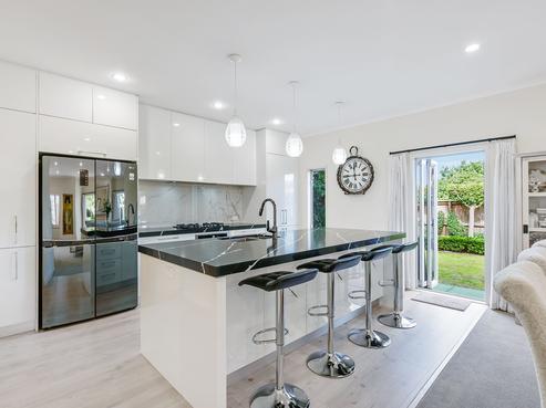 51 Saint Johns Road, Saint Johns