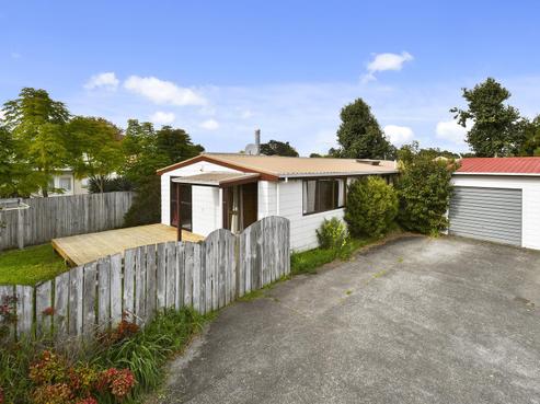 12 Balmore Place, Wattle Downs