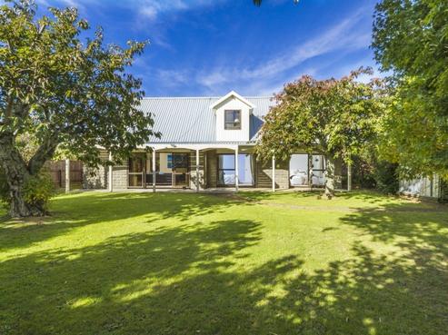 5 Hollis Place, Brightwater