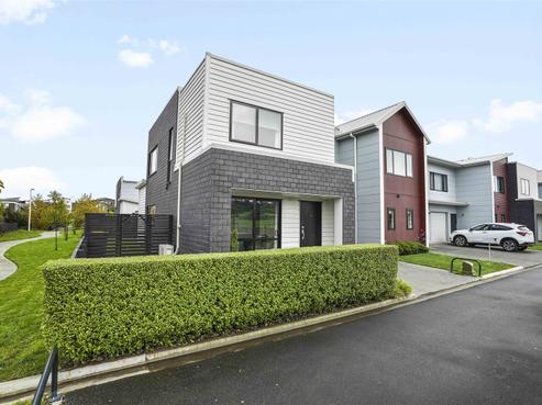 24 Rebekah Crescent, Flagstaff