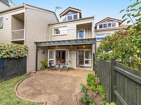 9/8 Hamilton Road, Herne Bay