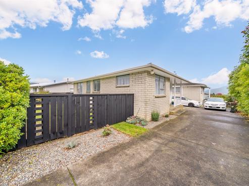 35A Roband Crescent, Brown Owl