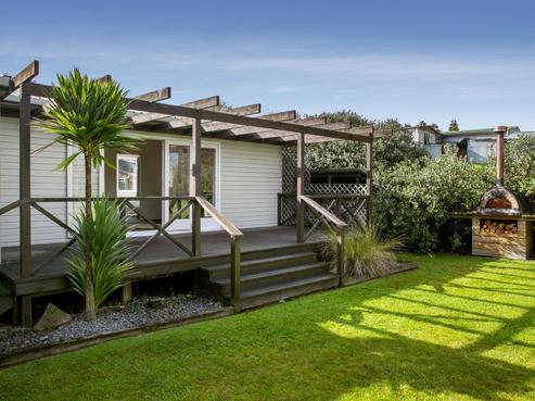 979 River Road, Broadlands Forest