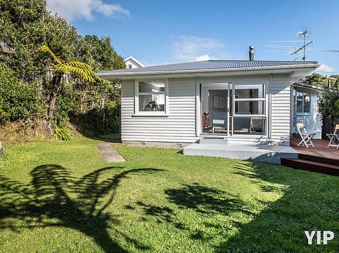 82 Catherine Crescent, Paparangi