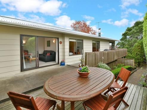 12 Saint James Avenue, Helensville