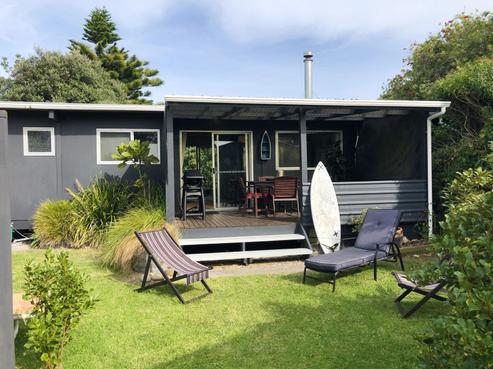 10 Katrin Place, Mahia