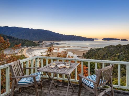 12 Lady Barkly Grove, Kaiteriteri