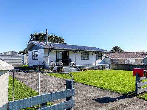30 Carthew Street, Okato