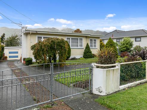 124 Wellington Road, Wainuiomata