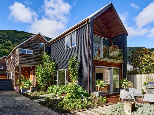 103 Oroua Street, Eastbourne