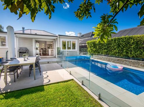 16 Burgess Road, Devonport
