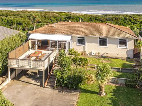 101 Karaka Street, Castlecliff
